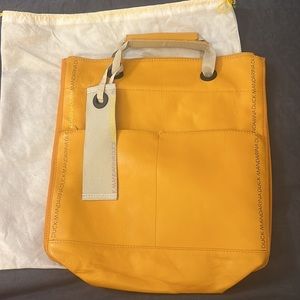 Mandarina Duck Leather Shoulder Bag in Yellow